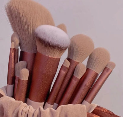 13-Piece Makeup Brush Set - Versatile Beauty Tools